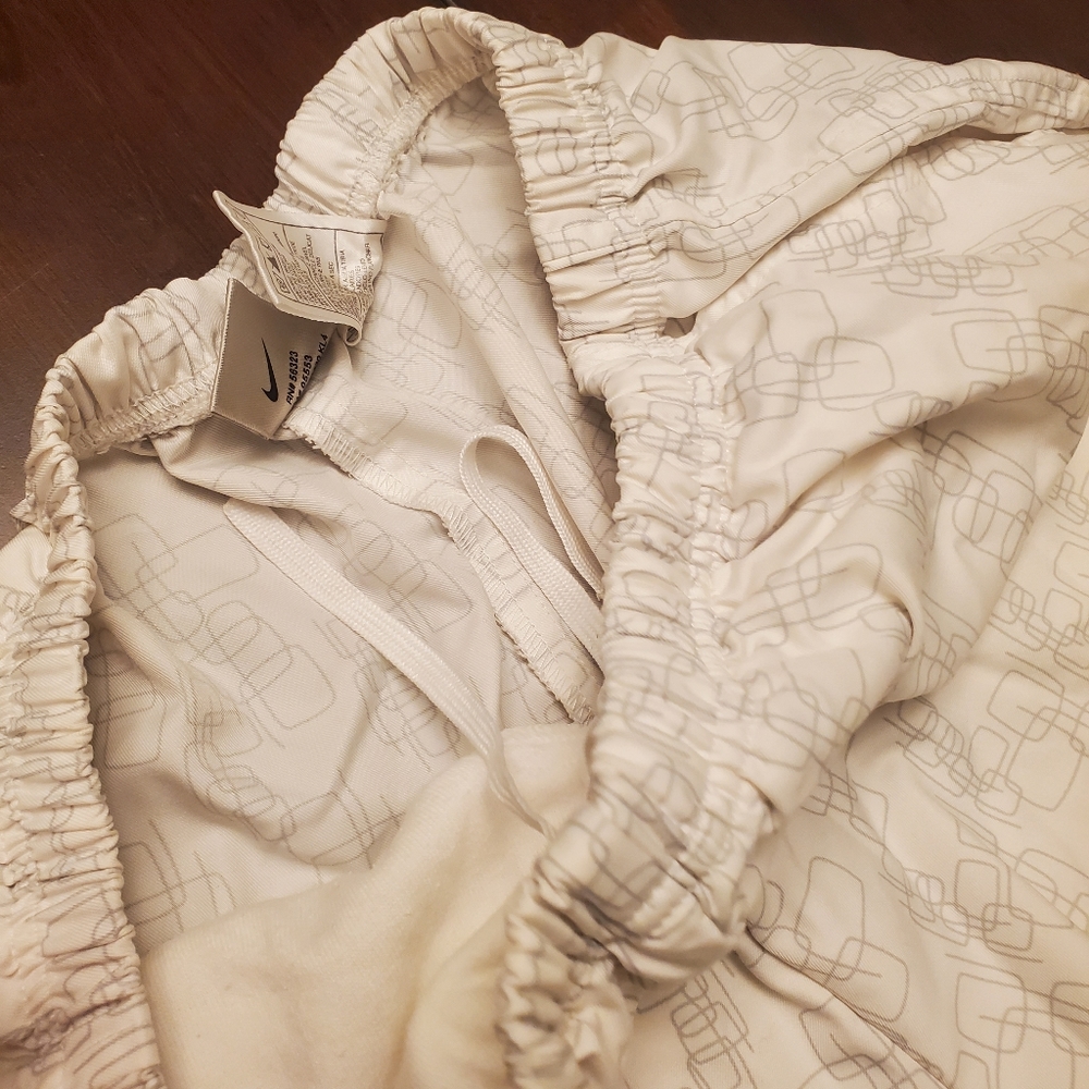 Nike Shorts Drawstring Size Medium - image 5